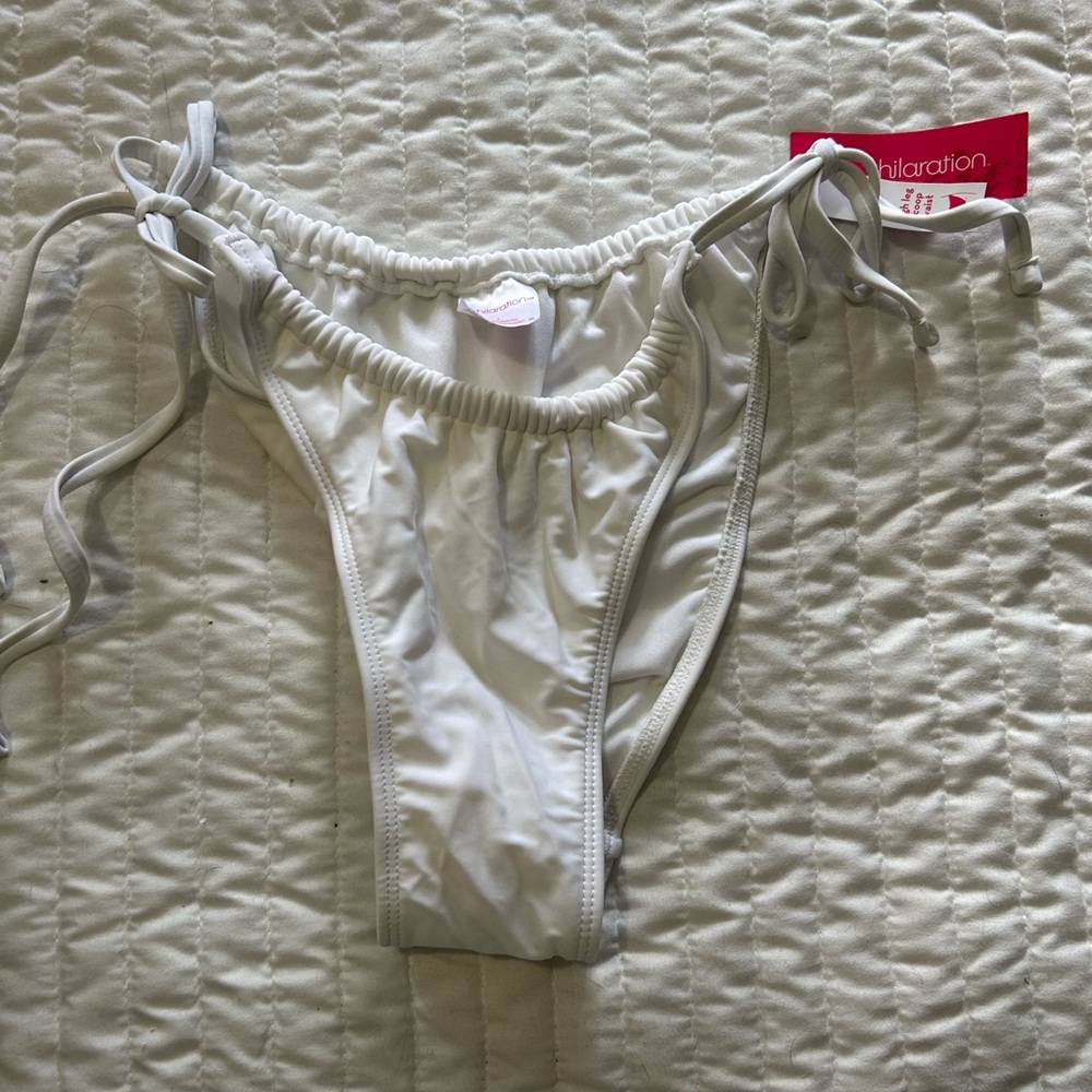 White swimsuits bottoms